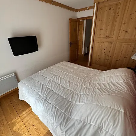 15 Puy Du Rocher Chalet